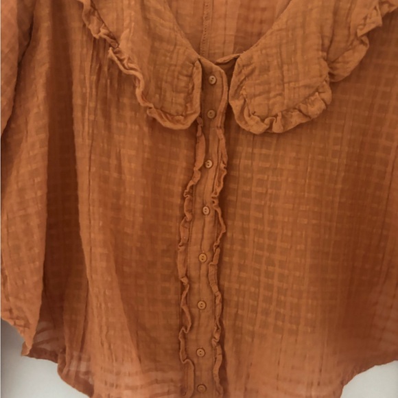 Carly Jean Los Angeles Ruffled Blouse - Tan - Picture 2 of 6